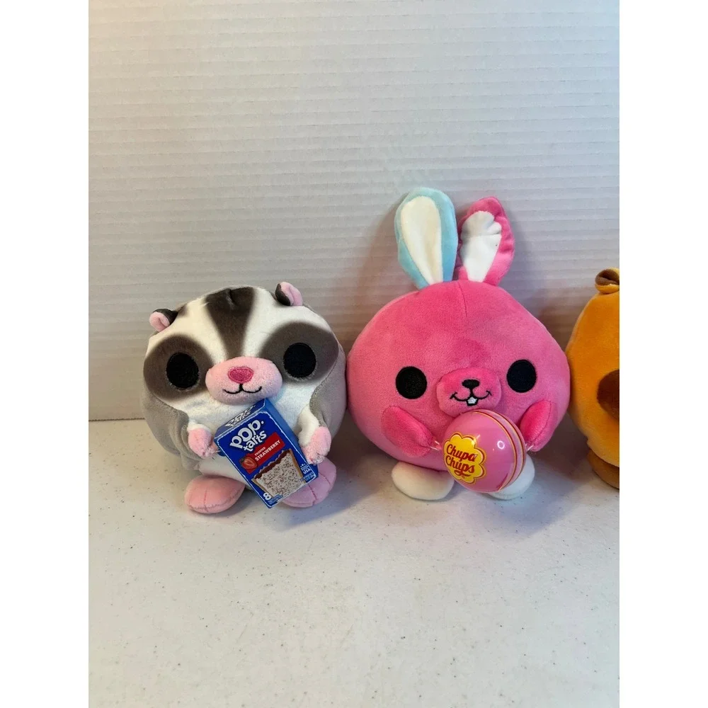 Zuru Snackles Plush Lot Capybara Kung Fu Tea Bunny Chupa Chups Sugar Glider